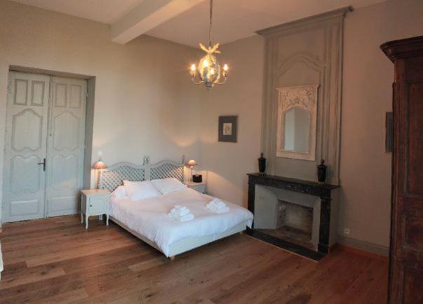 Chateau Secretary مونفلاكين المظهر الخارجي الصورة
